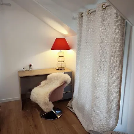 Apartment Un Individuel Dans Maison Proche De Paris Avec Un Acces Facile Aux Transports En Commun